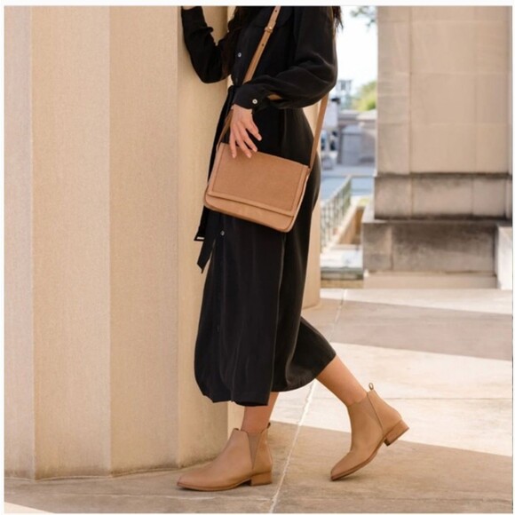 Nisolo Eva Everyday Chelsea Boot Size 9.5 - Picture 13 of 13